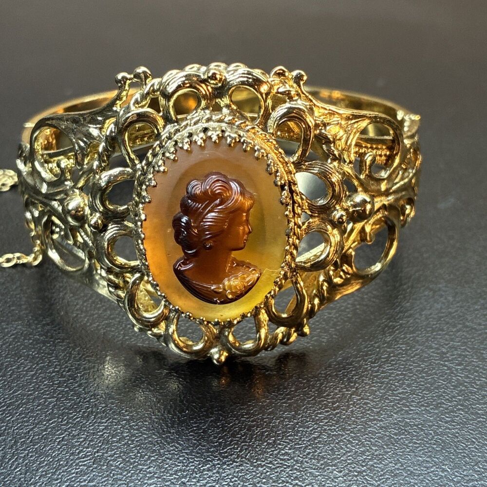 Vintage Gold Tone Filigree Bracelet with Amber Topaz Cameo Oval Whiting & Davis